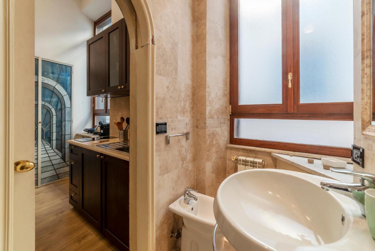 Piazza Di Spagna Elegant Apartment Рим Екстер'єр фото