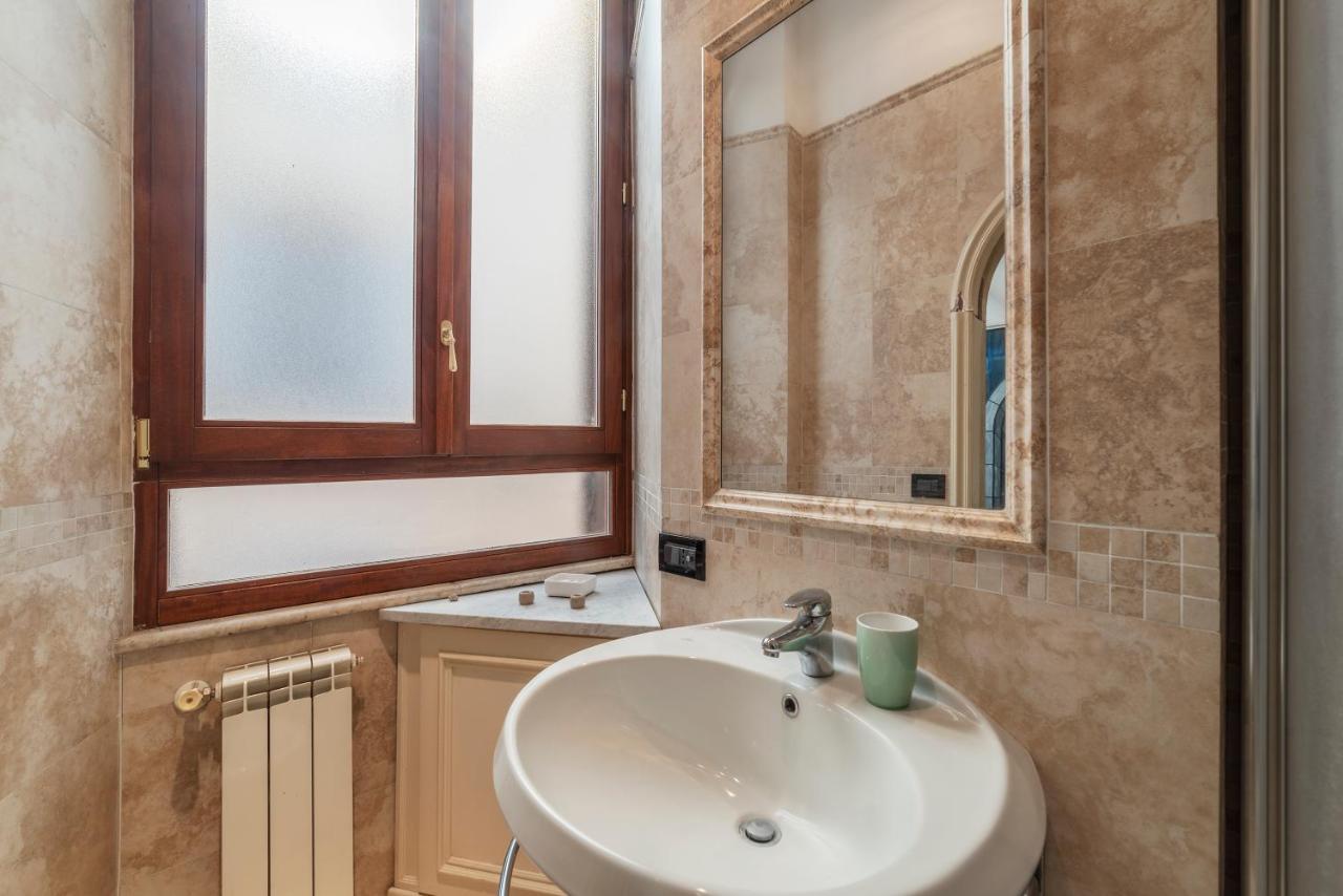 Piazza Di Spagna Elegant Apartment Рим Екстер'єр фото